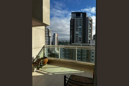 Foto 16 de apartamento à venda com 2 quartos, 70m² em Moema, São Paulo