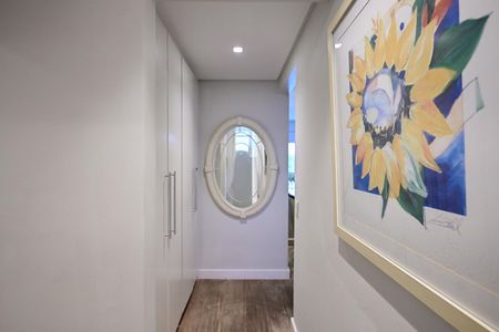 Apartamento para alugar com 182m², 3 quartos e 3 vagasCorredor