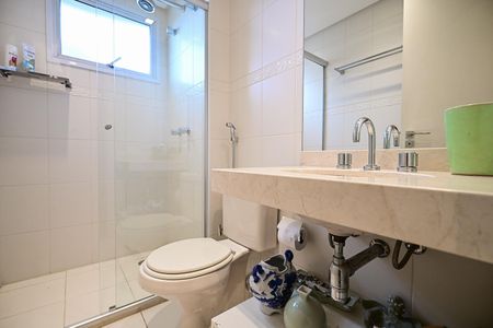 Apartamento para alugar com 182m², 3 quartos e 3 vagasBanheiro Suíte 2