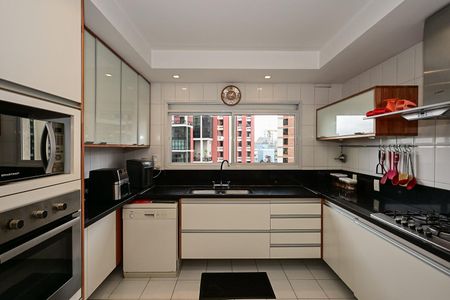 Apartamento para alugar com 182m², 3 quartos e 3 vagasCozinha