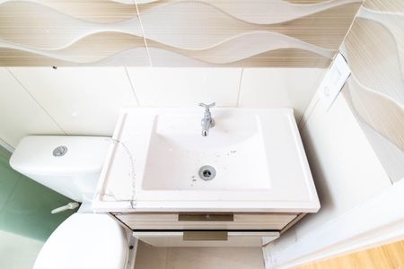 Apartamento para alugar com 42m², 2 quartos e sem vaga Apartamento para alugar com 42m², 2 quartos e sem vagaBanheiro