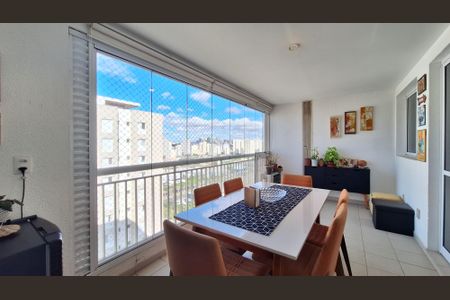 Apartamento à venda com 93m², 3 quartos e 2 vagasVaranda
