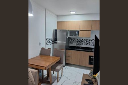 Foto 01 de apartamento à venda com 2 quartos, 56m² em Vila Nivi, São Paulo