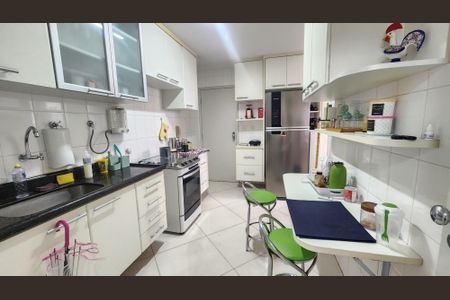 Apartamento para alugar com 113m², 4 quartos e 2 vagasCozinha