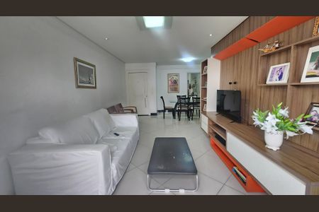 Apartamento para alugar com 113m², 4 quartos e 2 vagasSala