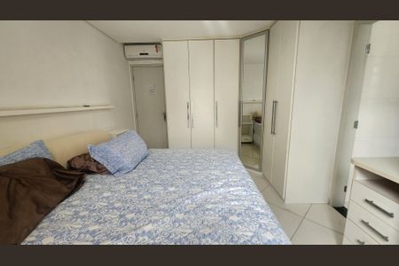 Apartamento para alugar com 113m², 4 quartos e 2 vagasQuarto 4