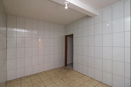  sala e cozinha_4 de casa para alugar com 1 quarto, 40m² em Vila Liviero, São Paulo
