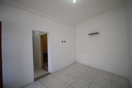 Sala de apartamento para alugar com 2 quartos, 80m² em Olaria, Rio de Janeiro