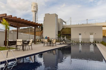 Apartamento para alugar com 48m², 2 quartos e 1 vaga Apartamento para alugar com 48m², 2 quartos e 1 vagaÁrea comum - Piscina