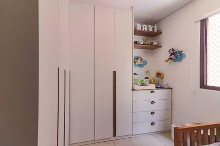 Apartamento à venda com 84m², 3 quartos e 2 vagasQuarto 2