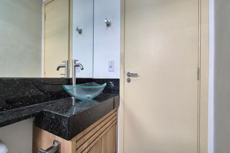 Apartamento à venda com 50m², 2 quartos e 1 vaga Apartamento à venda com 50m², 2 quartos e 1 vagaBanheiro