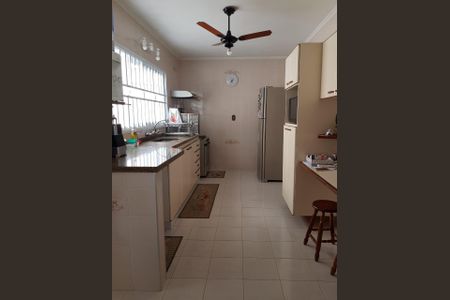 Casa à venda com 320m², 4 quartos e 6 vagasFoto 22
