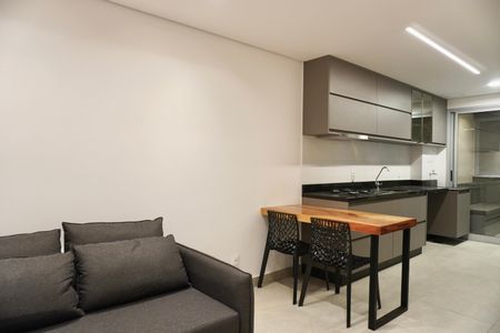 Sala  de apartamento para alugar com 1 quarto, 40m² em Barro Preto, Belo Horizonte