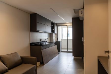Sala de kitnet/studio para alugar com 1 quarto, 40m² em Barro Preto, Belo Horizonte
