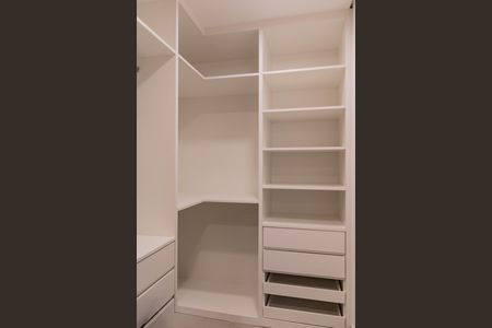 Studio para alugar com 40m², 1 quarto e 1 vaga Studio para alugar com 40m², 1 quarto e 1 vagaCloset