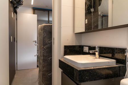 Banheiro da Suíte de kitnet/studio para alugar com 1 quarto, 40m² em Barro Preto, Belo Horizonte