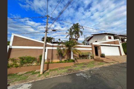 Casa para alugar com 490m², 6 quartos e 4 vagas Casa para alugar com 490m², 6 quartos e 4 vagasFoto 02