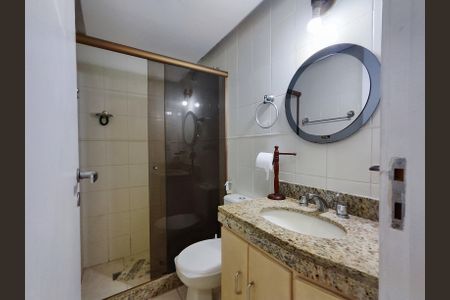 Apartamento à venda com 117m², 3 quartos e 2 vagasBanheiro Social