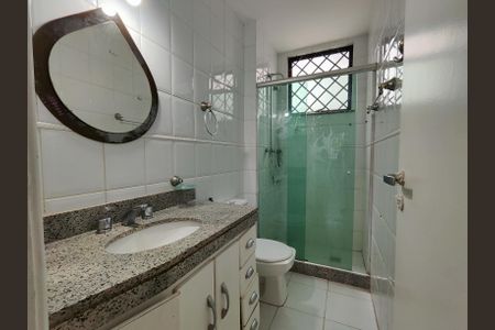 Apartamento à venda com 117m², 3 quartos e 2 vagasBanheiro da Suíte