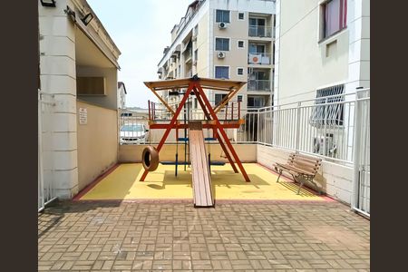 Apartamento à venda com 60m², 2 quartos e sem vagaÁrea comum - Playground