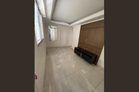 Foto 01 de apartamento à venda com 2 quartos, 55m² em Cabral, Contagem