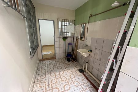 Casa à venda com 50m², 2 quartos e 1 vagaArea de serviço