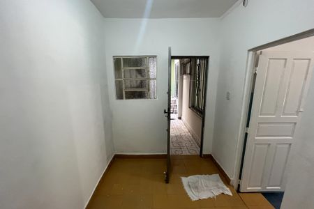 Casa à venda com 50m², 2 quartos e 1 vagaQuarto de serviço