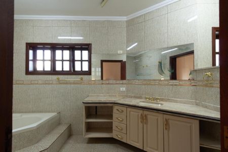 Casa para alugar com 360m², 3 quartos e 3 vagas