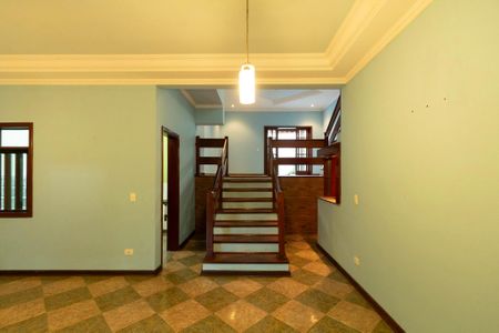 Casa para alugar com 360m², 3 quartos e 3 vagas