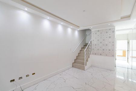 Casa de condomínio para alugar com 110m², 2 quartos e 1 vaga Casa de condomínio para alugar com 110m², 2 quartos e 1 vagaSala