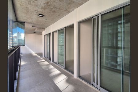 Apartamento para alugar com 98m², 3 quartos e 2 vagasVaranda 