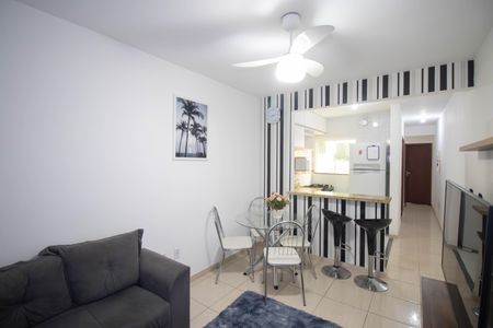 Sala de casa para alugar com 3 quartos, 70m² em Laranjal, São Gonçalo