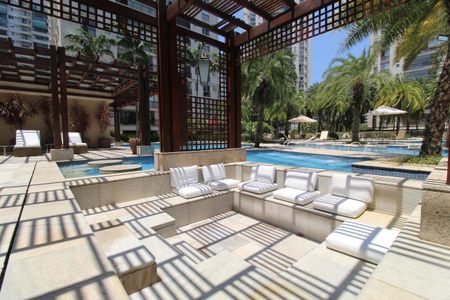 Apartamento para alugar com 155m², 3 quartos e 2 vagasÁrea comum - Piscina