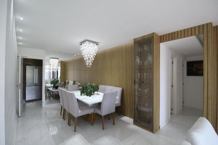 Apartamento para alugar com 155m², 3 quartos e 2 vagasSala