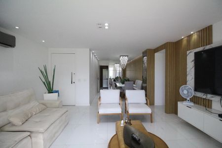 Apartamento para alugar com 155m², 3 quartos e 2 vagasSala