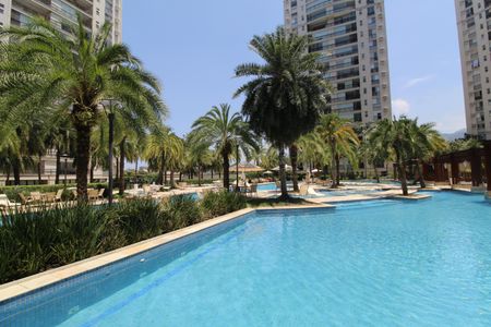 Apartamento para alugar com 155m², 3 quartos e 2 vagasÁrea comum - Piscina