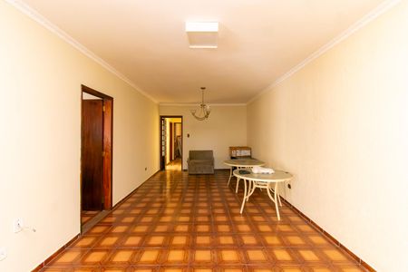 Casa para alugar com 400m², 3 quartos e 1 vagaSala