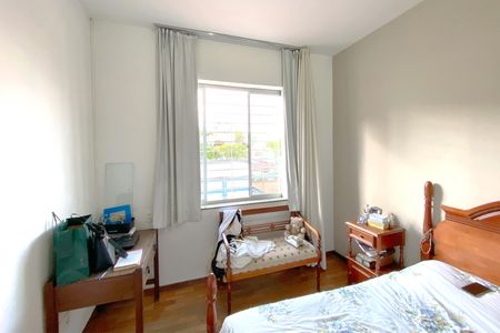 Casa à venda com 249m², 3 quartos e 2 vagas Casa à venda com 249m², 3 quartos e 2 vagasQuarto 2