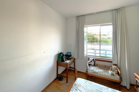 Casa à venda com 249m², 3 quartos e 2 vagas Casa à venda com 249m², 3 quartos e 2 vagasQuarto 2