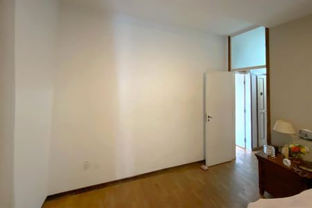 Casa à venda com 249m², 3 quartos e 2 vagas Casa à venda com 249m², 3 quartos e 2 vagasQuarto 3