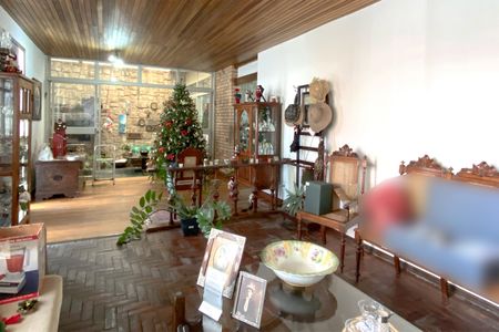 Casa à venda com 249m², 3 quartos e 2 vagas Casa à venda com 249m², 3 quartos e 2 vagasSala