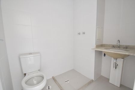 Banheiro de kitnet/studio à venda com 1 quarto, 21m² em Alto do Ipiranga, São Paulo