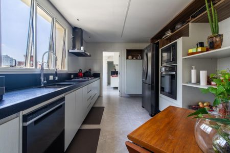 Apartamento à venda com 260m², 3 quartos e 4 vagas