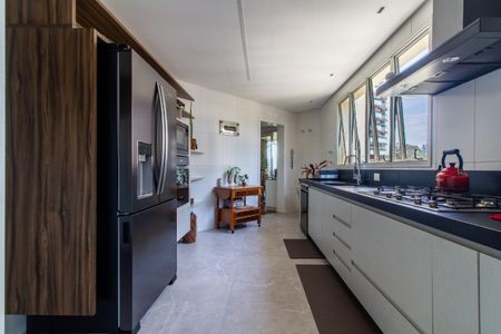 Apartamento à venda com 260m², 3 quartos e 4 vagas