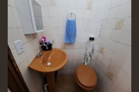 Casa à venda com 348m², 3 quartos e 4 vagasBanheiro 1