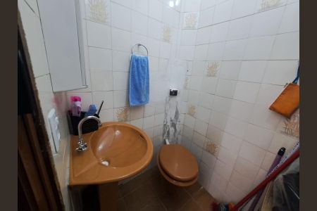 Casa à venda com 348m², 3 quartos e 4 vagasBanheiro 1