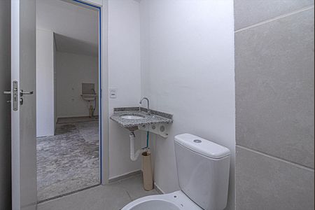 banheiro social_3 de apartamento à venda com 2 quartos, 47m² em Ipiranga, São Paulo