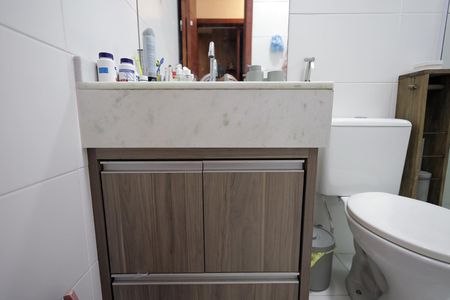 Banheiro de apartamento à venda com 2 quartos, 90m² em Vila Aquilino, Santo André