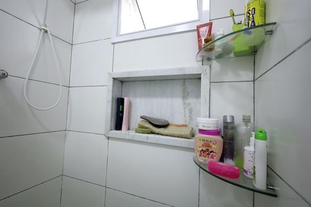 Apartamento à venda com 90m², 2 quartos e 1 vaga Apartamento à venda com 90m², 2 quartos e 1 vagaBanheiro