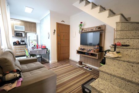 Apartamento à venda com 2 quartos, 90m² em Vila Aquilino, Santo André